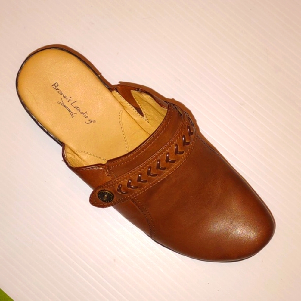๐พBROWN'S LANDING McKenna Clogs - Picture 5 of 12